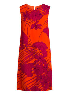 ana alcazar Kleid