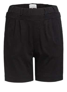 FREEQUENT Shorts