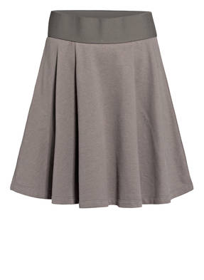 Juvia Sweatrock