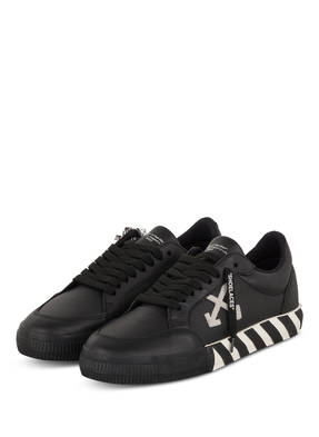 OFF-WHITE Sneaker