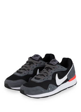 Nike Sneaker VENTURE RUNNER