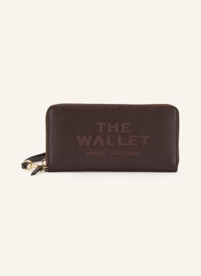 Marc Jacobs Peněženka The Continental Wallet tmavě hnědá