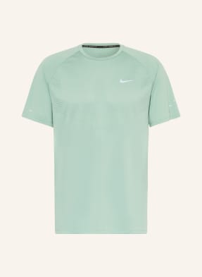 Nike Laufshirt Stride gruen