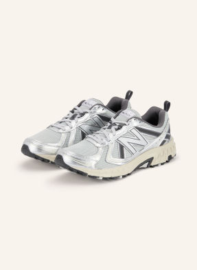 New Balance Sneaker Mt410V5 silber