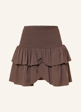 Neo Noir Rock Carin braun