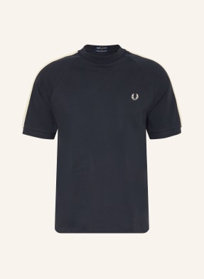 Fred Perry Tričko S Pruhy tmavě modrá / režná