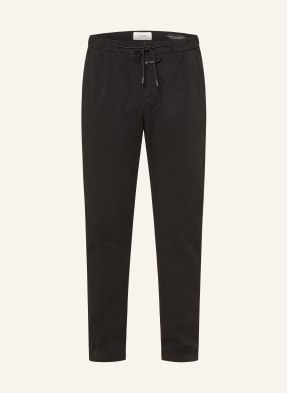 Closed Chino Vigo Regular Fit černá