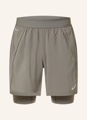 Asics 2-In-1-Laufshorts Road gruen