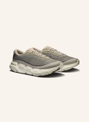 On Sneakersy Cloudsoma Hike světle šedá / béžová