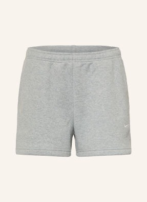 Nike Sweatshorts Studio Fleece grau