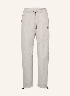 Nike Sweatpants Tech grau