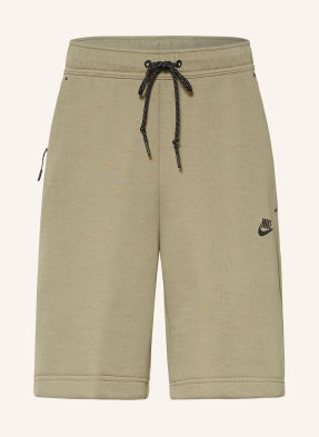 Nike Sweatshorts Tech gruen