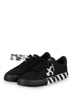OFF-WHITE Sneaker