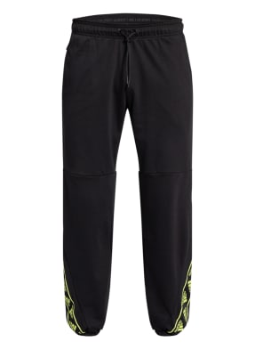 adidas Sweatpants MUST HAVES GFX mit Galonstreifen