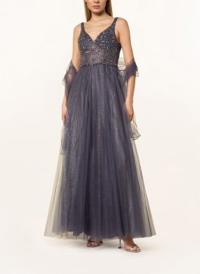unique Abendkleid mit Schmucksteinbesatz und Stola