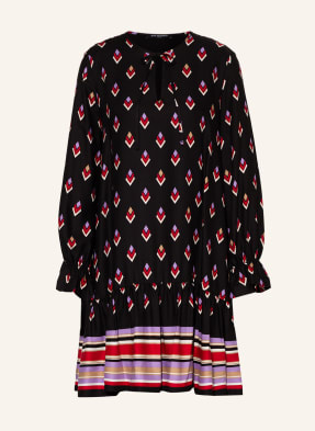 ana alcazar Kleid