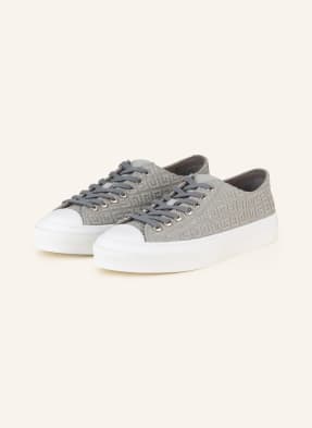 GIVENCHY Sneakers