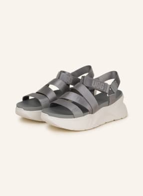 UGG Platform sandals LA SHORES
