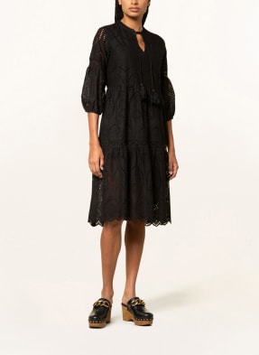 darling harbour Kleid mit 3/4-Arm und Lochspitze