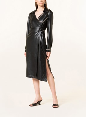 Nanushka Wickelkleid BERNA in Lederoptik