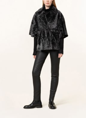 BENEDETTA NOVI Lammfell-Cape SANDRAS mit 3/4-Arm