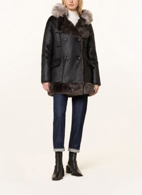 urbancode Coat in leather look with faux fur