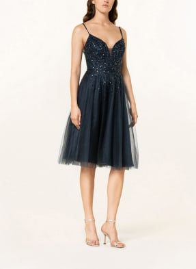 unique Cocktailkleid mit Pailletten und Stola