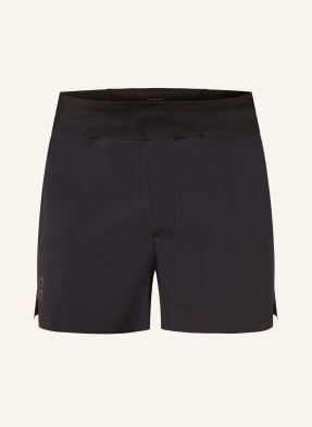 On 2-in-1-Laufshorts