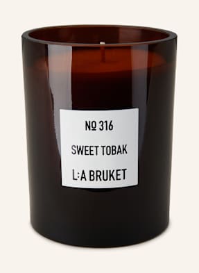 L:A Bruket Vonná Svíčka 316 Sweet Tobak hnědá