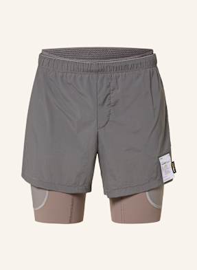 Satisfy Běžecké Šortky 2V1 Techsilk™ Cordura® šedá