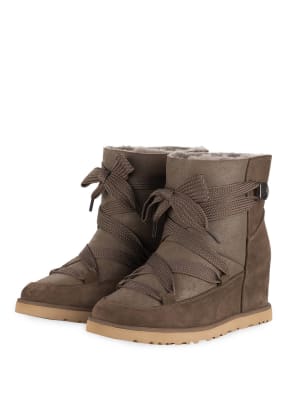 UGG Boots CLASSIC FEMME LACE-UP