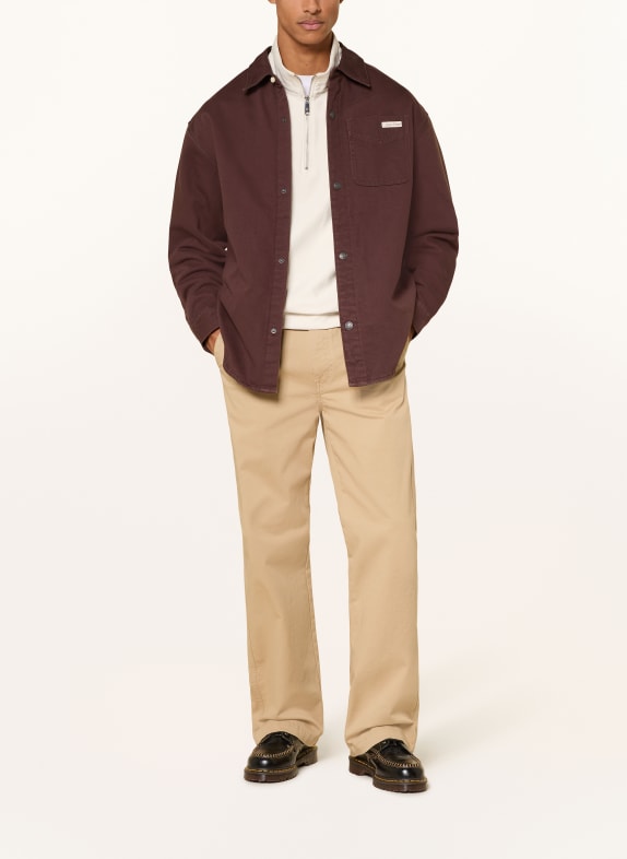 Calvin Klein Jeans Pantaloni chino BAGGY cu croială lejeră MARO DESCHIS