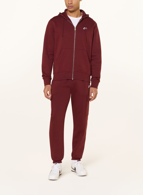 Nike Sweatpants CLUB DUNKELROT