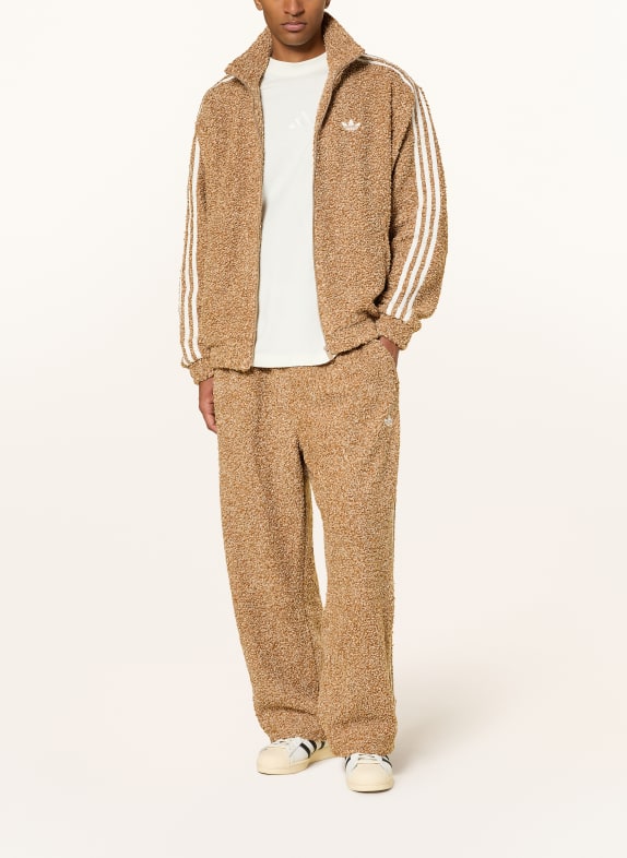 adidas Originals Sweatpants aus Bouclé COGNAC / WEISS
