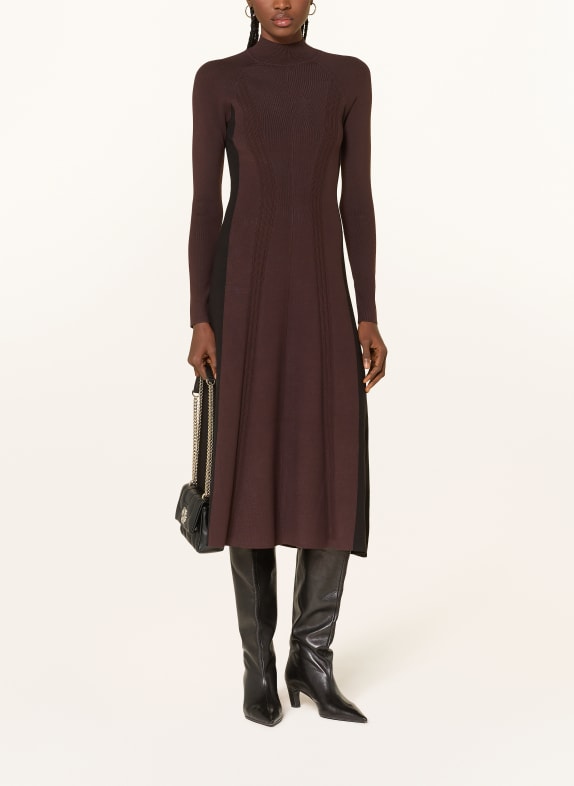 REISS Strickkleid ZAYA DUNKELLILA / SCHWARZ