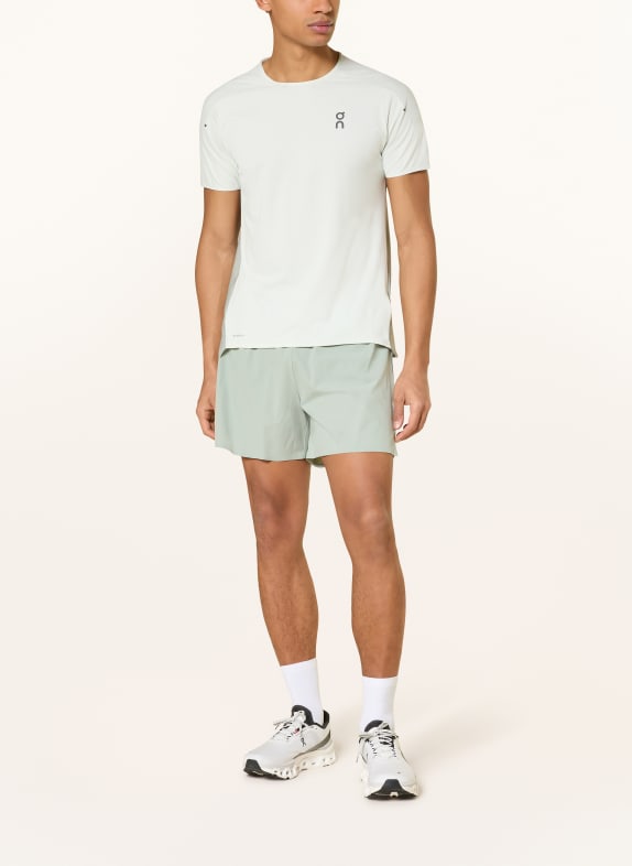 On 2-in-1-Laufshorts PERFORMANCE HELLGRAU