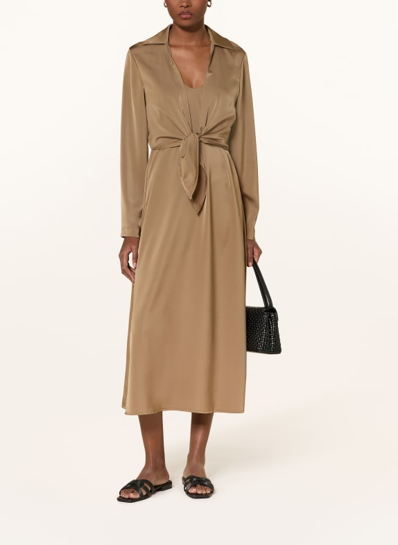 RIANI Šaty s překříženým výstřihem HNĚDÁ