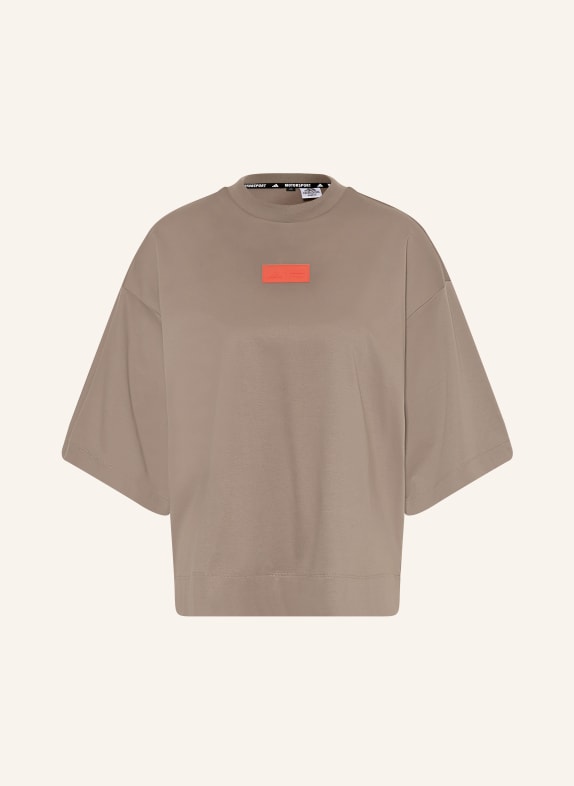 adidas Tričko AUDI FORMULA ONE TEAM ELEVATED GRAPHIC KHAKI