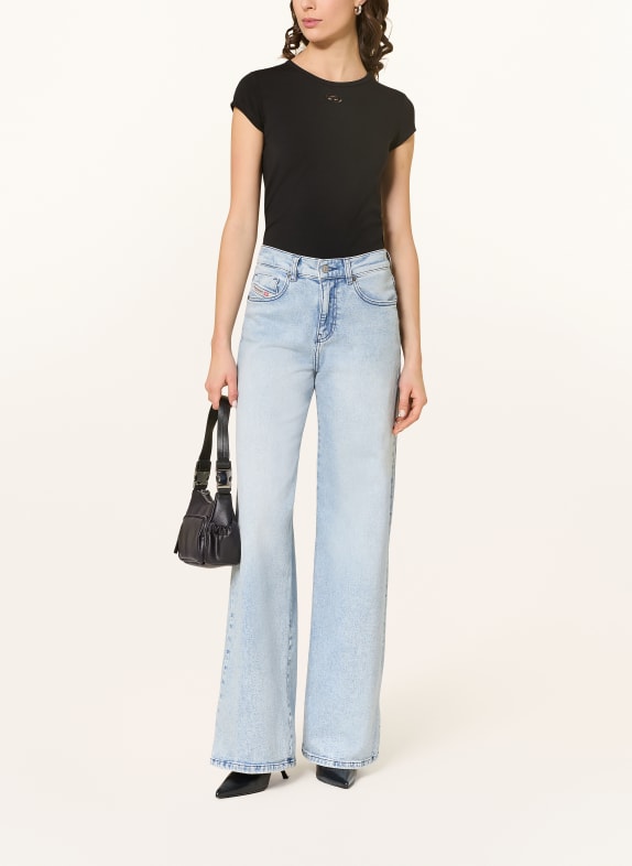 DIESEL Flared Jeans 1978 D-AKEMI 01