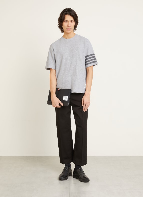 THOM BROWNE. T-shirt GRIJS / DONKERGRIJS
