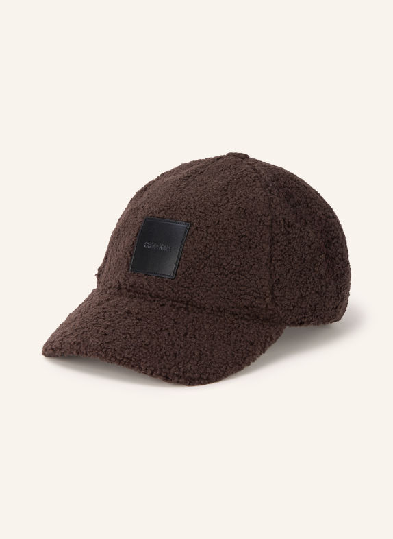 Calvin Klein Plush Teddy Bear Cap DARK BROWN / BLACK