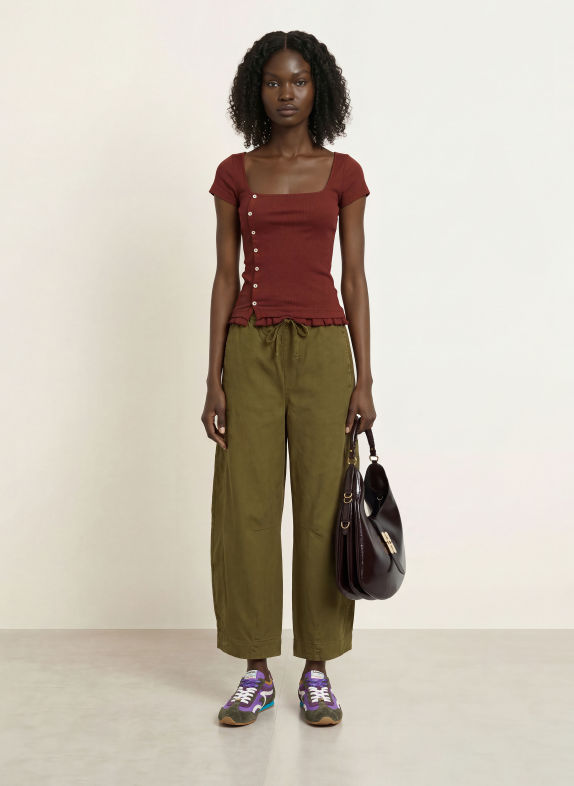 DAMSON MADDER. POSIE-blouseshirt met ruches BRUIN