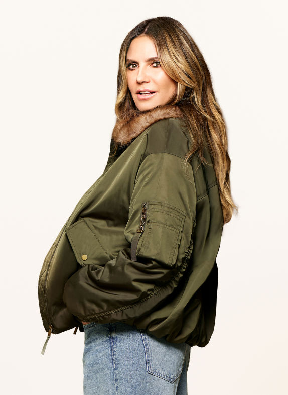 s.Oliver Bomber jacket with detachable faux fur OLIVE / BEIGE