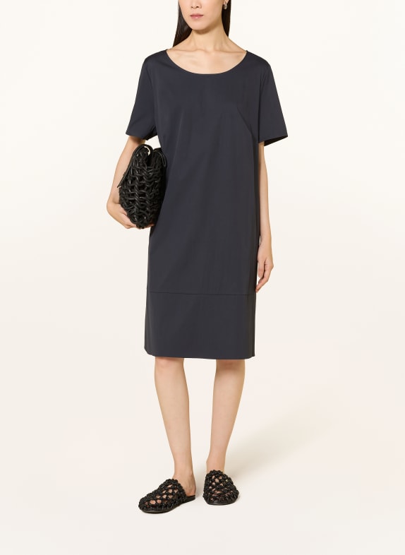 ROBE LÉGÈRE robe en satin BLEU FONCÉ