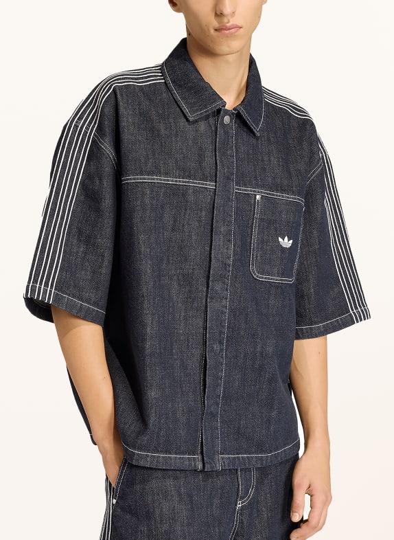 adidas Originals Jeanshemd ORIGINALS DENIM SHORT SLEEVE WORK Loose Fit DONKERBLAUW