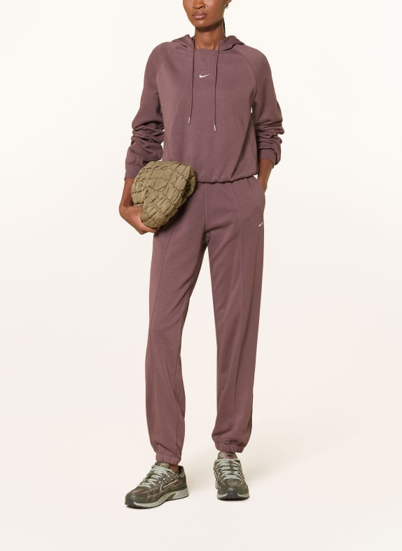Nike Joggingbroek SPORTSWEAR CHILL BRUIN