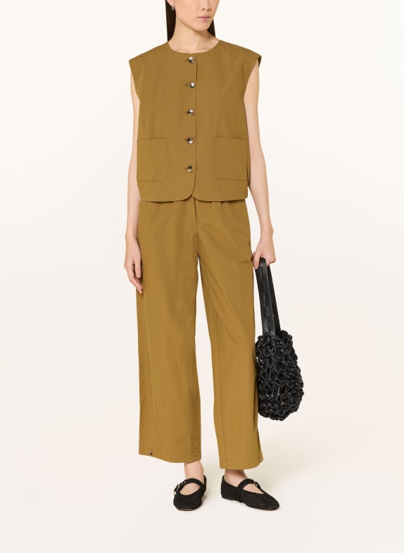 YERSE Sako CARLI OLIVOVÁ