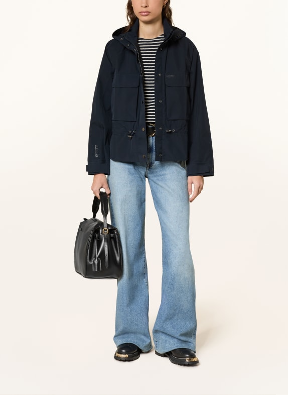 WOOLRICH Pláštěnka s odnímatelnou kapucí TMAVĚ MODRÁ