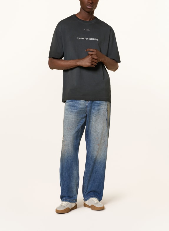 FLÂNEUR Oversized shirt LISTENING DONKERGRIJS / WIT