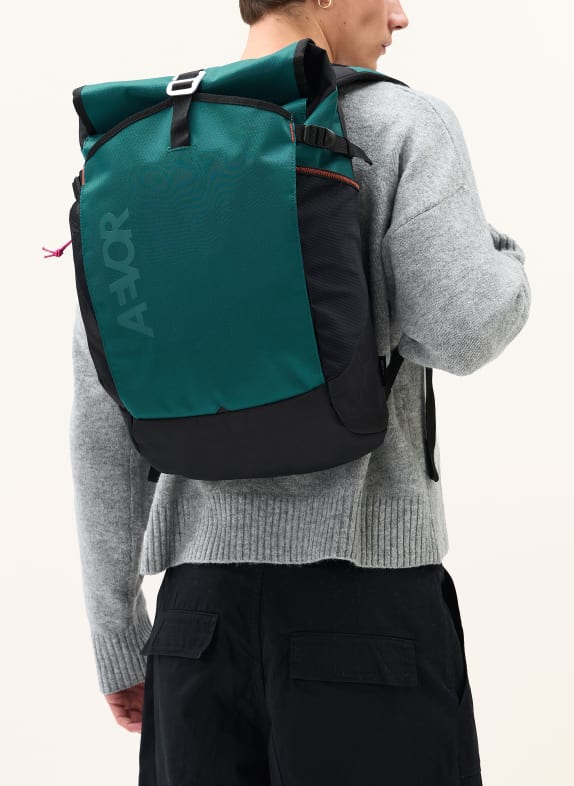 AEVOR Rugzak ROLL PACK 2.0 26 l met laptopvak PETROL / ZWART